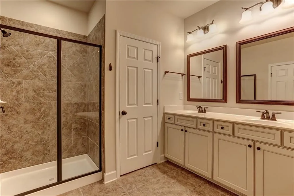 111 Barkley Lane, Sandy Springs, Georgia 30328, 4 Bedrooms Bedrooms, ,3 BathroomsBathrooms,Residential,Sold,111 Barkley Lane,6668177