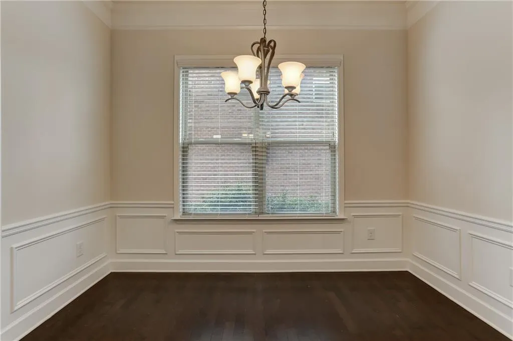 111 Barkley Lane, Sandy Springs, Georgia 30328, 4 Bedrooms Bedrooms, ,3 BathroomsBathrooms,Residential,Sold,111 Barkley Lane,6668177