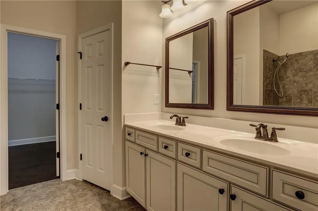 111 Barkley Lane, Sandy Springs, Georgia 30328, 4 Bedrooms Bedrooms, ,3 BathroomsBathrooms,Residential,Sold,111 Barkley Lane,6668177