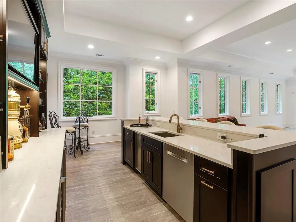 5705 Winterthur Lane, Sandy Springs, Georgia 30328, 8 Bedrooms Bedrooms, ,10 BathroomsBathrooms,Residential,Sold,5705 Winterthur Lane,6948651