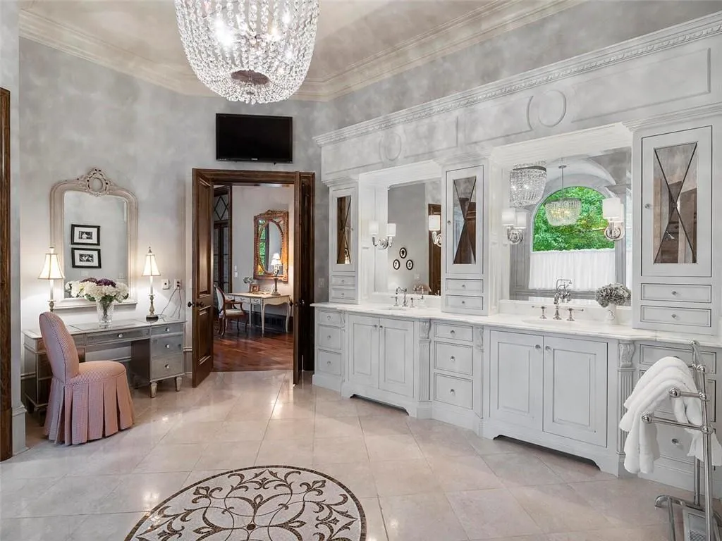 5705 Winterthur Lane, Sandy Springs, Georgia 30328, 8 Bedrooms Bedrooms, ,10 BathroomsBathrooms,Residential,Sold,5705 Winterthur Lane,6948651