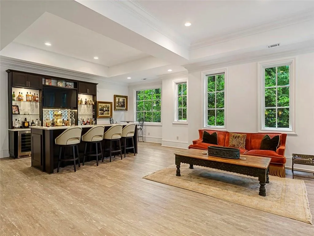 5705 Winterthur Lane, Sandy Springs, Georgia 30328, 8 Bedrooms Bedrooms, ,10 BathroomsBathrooms,Residential,Sold,5705 Winterthur Lane,6948651