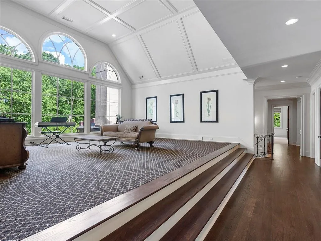 5705 Winterthur Lane, Sandy Springs, Georgia 30328, 8 Bedrooms Bedrooms, ,10 BathroomsBathrooms,Residential,Sold,5705 Winterthur Lane,6948651