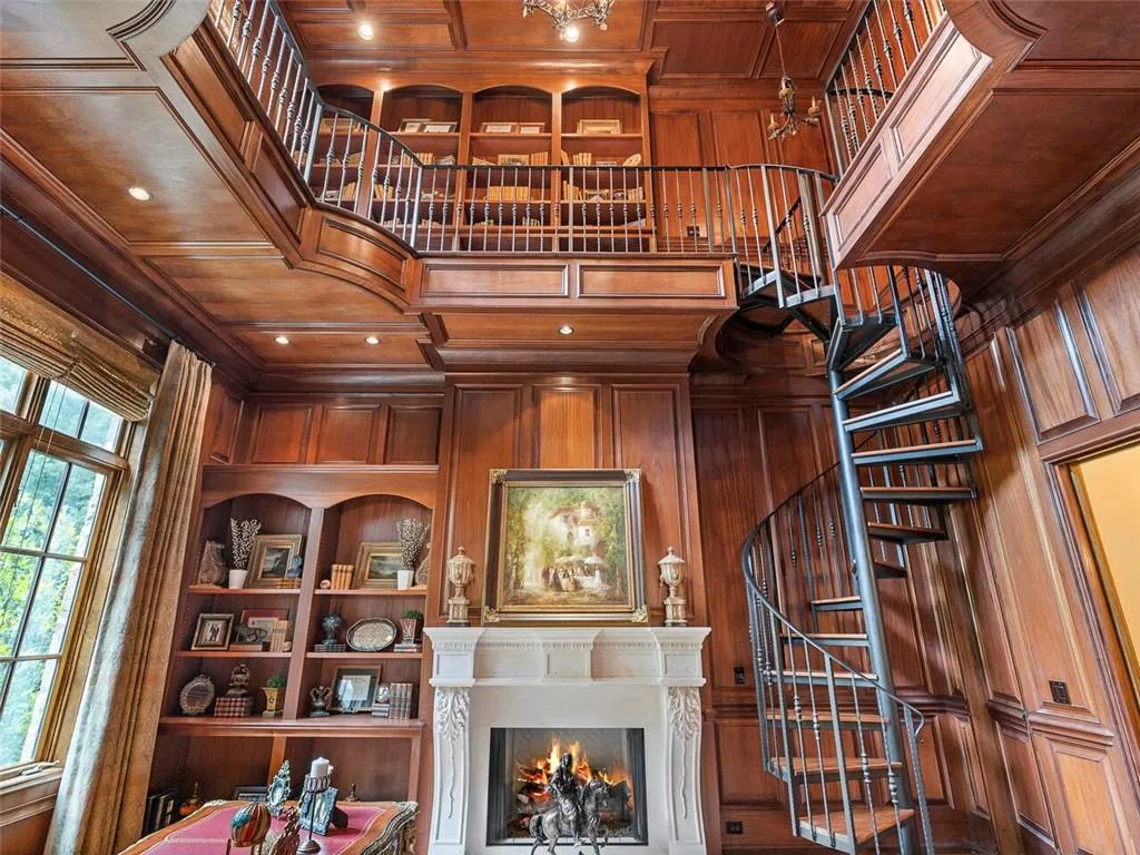 5705 Winterthur Lane, Sandy Springs, Georgia 30328, 8 Bedrooms Bedrooms, ,10 BathroomsBathrooms,Residential,Sold,5705 Winterthur Lane,6948651