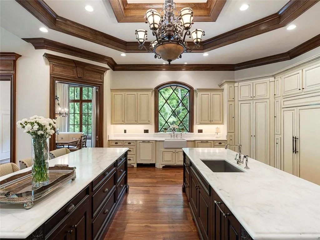 5705 Winterthur Lane, Sandy Springs, Georgia 30328, 8 Bedrooms Bedrooms, ,10 BathroomsBathrooms,Residential,Sold,5705 Winterthur Lane,6948651