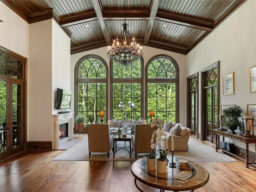 5705 Winterthur Lane, Sandy Springs, Georgia 30328, 8 Bedrooms Bedrooms, ,10 BathroomsBathrooms,Residential,Sold,5705 Winterthur Lane,6948651