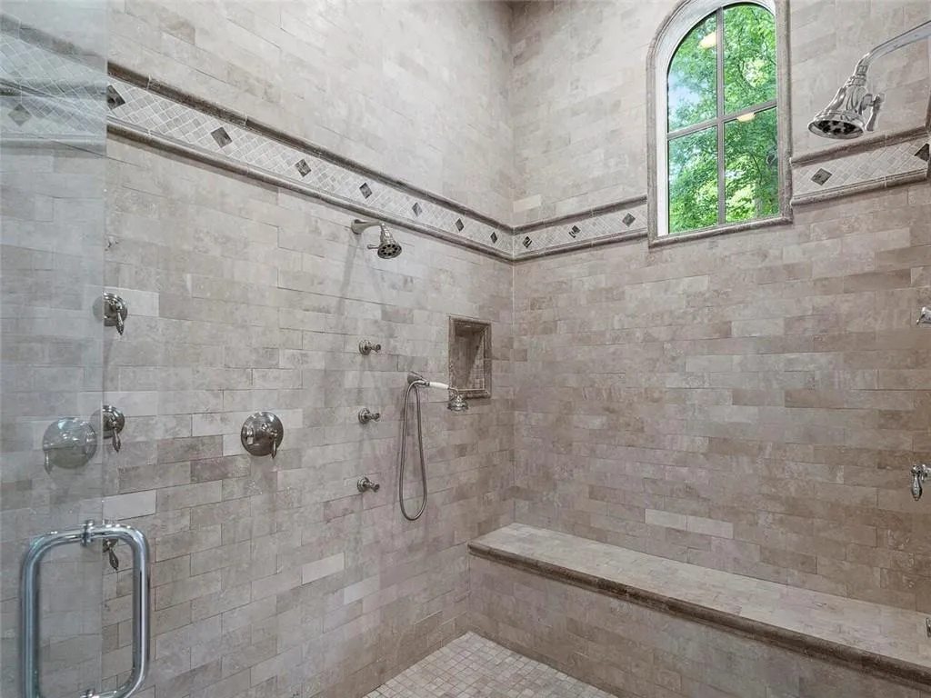 5705 Winterthur Lane, Sandy Springs, Georgia 30328, 8 Bedrooms Bedrooms, ,10 BathroomsBathrooms,Residential,Sold,5705 Winterthur Lane,6948651