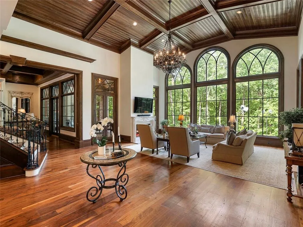 5705 Winterthur Lane, Sandy Springs, Georgia 30328, 8 Bedrooms Bedrooms, ,10 BathroomsBathrooms,Residential,Sold,5705 Winterthur Lane,6948651