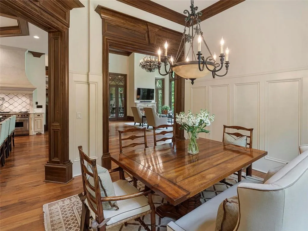 5705 Winterthur Lane, Sandy Springs, Georgia 30328, 8 Bedrooms Bedrooms, ,10 BathroomsBathrooms,Residential,Sold,5705 Winterthur Lane,6948651