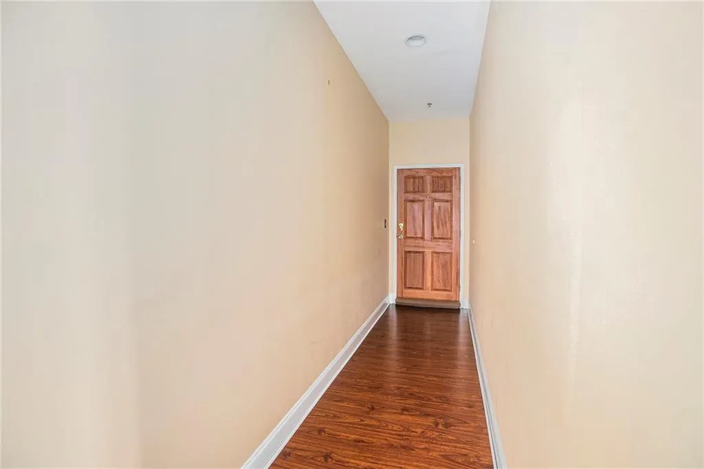 2161 Peachtree Road Ne Unit 402, Atlanta, Georgia 30309, 2 Bedrooms Bedrooms, ,2 BathroomsBathrooms,Residential,Sold,2161 Peachtree Road Ne Unit 402,7554740
