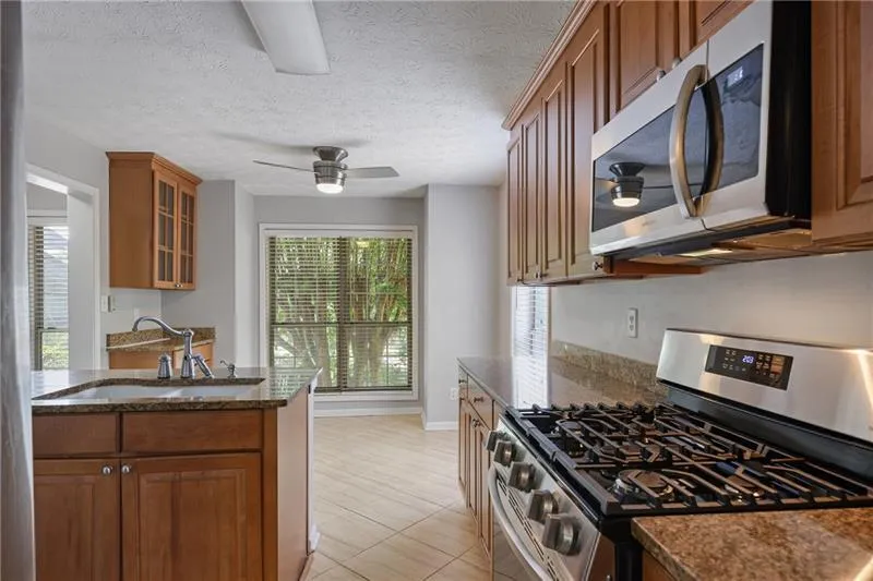 1244 Weatherstone Drive Ne, Atlanta, Georgia 30324, 2 Bedrooms Bedrooms, ,2 BathroomsBathrooms,Residential,For Sale,1244 Weatherstone Drive Ne,7615475