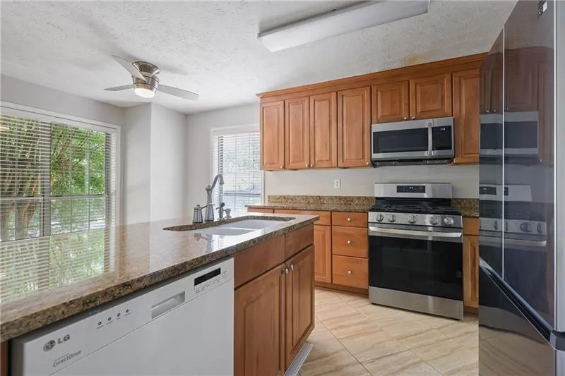 1244 Weatherstone Drive Ne, Atlanta, Georgia 30324, 2 Bedrooms Bedrooms, ,2 BathroomsBathrooms,Residential,For Sale,1244 Weatherstone Drive Ne,7615475