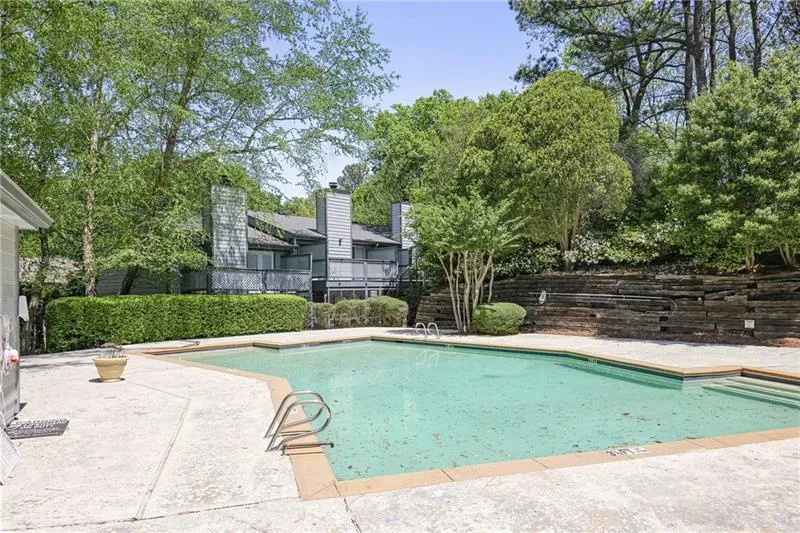 1244 Weatherstone Drive Ne, Atlanta, Georgia 30324, 2 Bedrooms Bedrooms, ,2 BathroomsBathrooms,Residential,For Sale,1244 Weatherstone Drive Ne,7615475