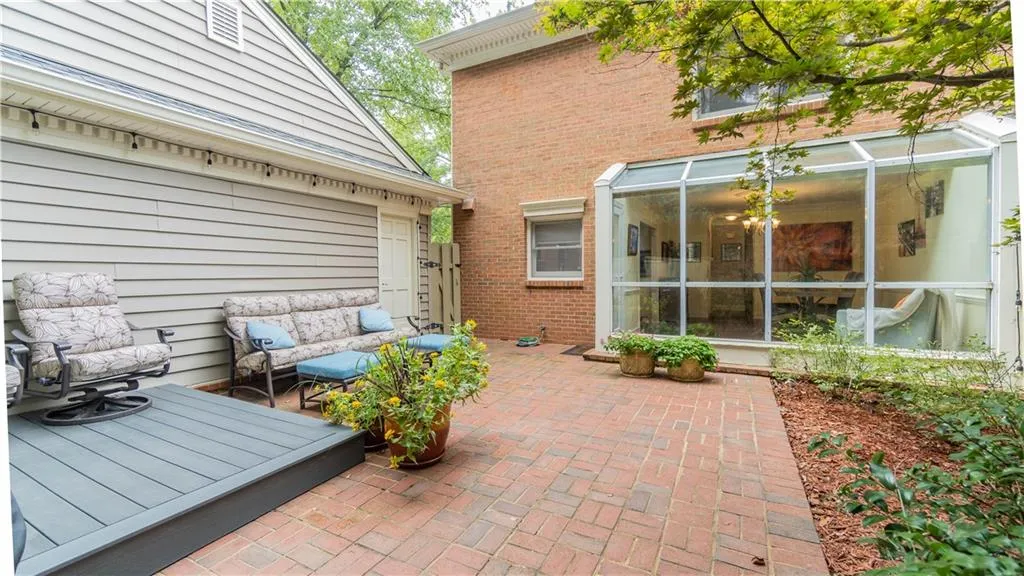 13 Mount Vernon Circle, Sandy Springs, Georgia 30338, 3 Bedrooms Bedrooms, ,2 BathroomsBathrooms,Residential,Sold,13 Mount Vernon Circle,7097448