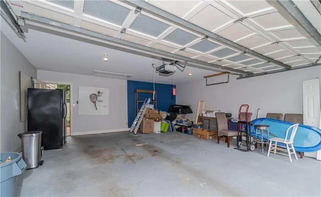 13 Mount Vernon Circle, Sandy Springs, Georgia 30338, 3 Bedrooms Bedrooms, ,2 BathroomsBathrooms,Residential,Sold,13 Mount Vernon Circle,7097448