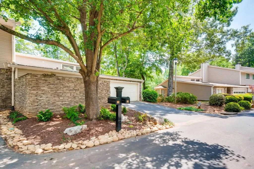 23 Basswood Circle Unit 23, Atlanta, Georgia 30328, 3 Bedrooms Bedrooms, ,3 BathroomsBathrooms,Residential,Sold,23 Basswood Circle Unit 23,5850439