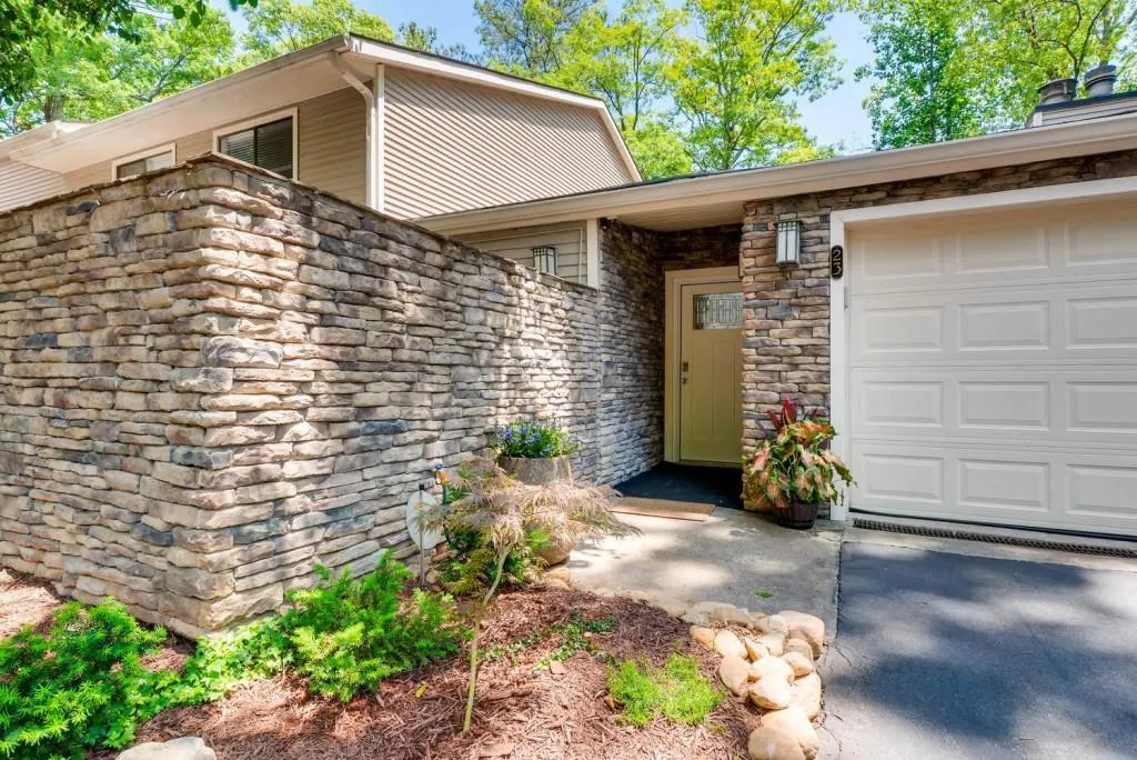 23 Basswood Circle Unit 23, Atlanta, Georgia 30328, 3 Bedrooms Bedrooms, ,3 BathroomsBathrooms,Residential,Sold,23 Basswood Circle Unit 23,5850439