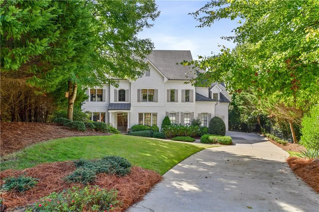 720 Estate Way, Sandy Springs, Georgia 30319, 5 Bedrooms Bedrooms, ,6 BathroomsBathrooms,Residential,Sold,720 Estate Way,6632231