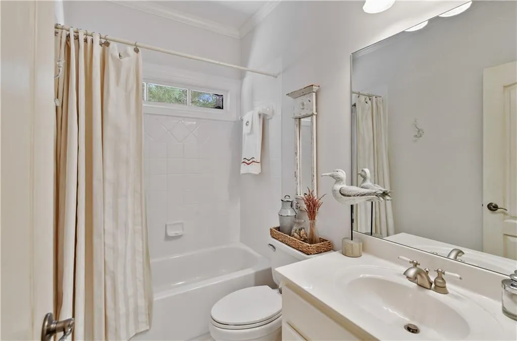 720 Estate Way, Sandy Springs, Georgia 30319, 5 Bedrooms Bedrooms, ,6 BathroomsBathrooms,Residential,Sold,720 Estate Way,6632231