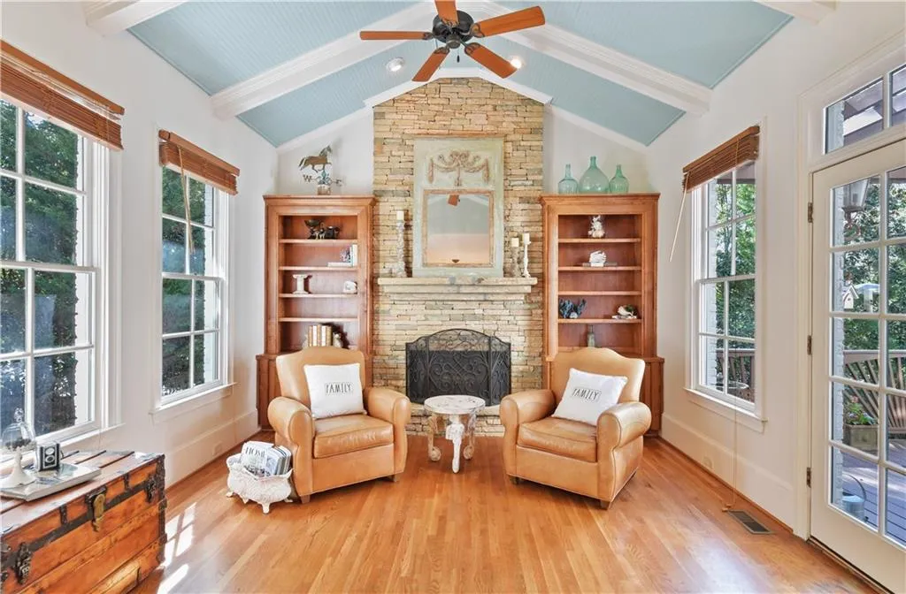 720 Estate Way, Sandy Springs, Georgia 30319, 5 Bedrooms Bedrooms, ,6 BathroomsBathrooms,Residential,Sold,720 Estate Way,6632231