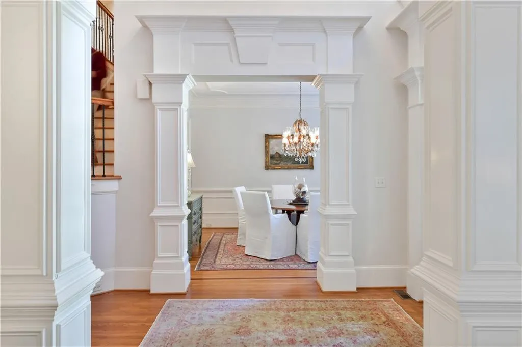 720 Estate Way, Sandy Springs, Georgia 30319, 5 Bedrooms Bedrooms, ,6 BathroomsBathrooms,Residential,Sold,720 Estate Way,6632231