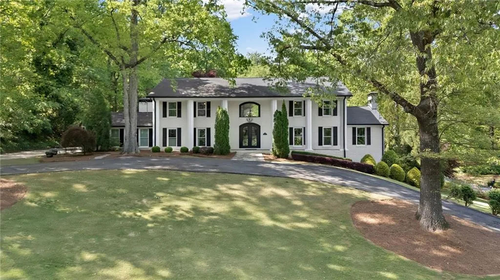 260 Tamer Lane, Atlanta, Georgia 30327, 5 Bedrooms Bedrooms, ,4 BathroomsBathrooms,Residential,For Sale,260 Tamer Lane,7745602