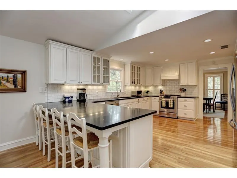 4691 E Conway Drive Nw, Atlanta, Georgia 30327, 3 Bedrooms Bedrooms, ,2 BathroomsBathrooms,Residential,Sold,4691 E Conway Drive Nw,5859804