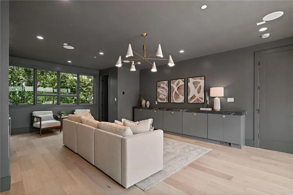1204 Piedmont Avenue Ne Unit 2, Atlanta, Georgia 30309, 3 Bedrooms Bedrooms, ,3 BathroomsBathrooms,Residential,For Sale,1204 Piedmont Avenue Ne Unit 2,7633960