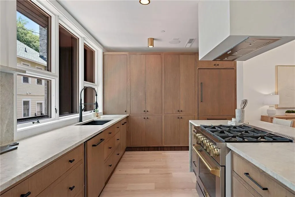 1204 Piedmont Avenue Ne Unit 2, Atlanta, Georgia 30309, 3 Bedrooms Bedrooms, ,3 BathroomsBathrooms,Residential,For Sale,1204 Piedmont Avenue Ne Unit 2,7633960