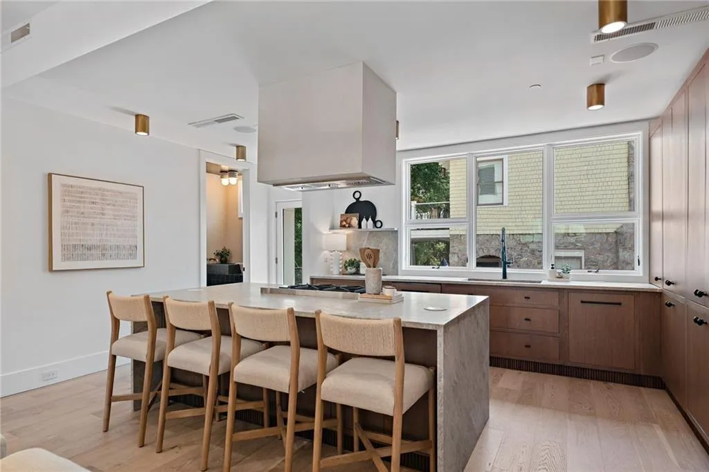 1204 Piedmont Avenue Ne Unit 2, Atlanta, Georgia 30309, 3 Bedrooms Bedrooms, ,3 BathroomsBathrooms,Residential,For Sale,1204 Piedmont Avenue Ne Unit 2,7633960