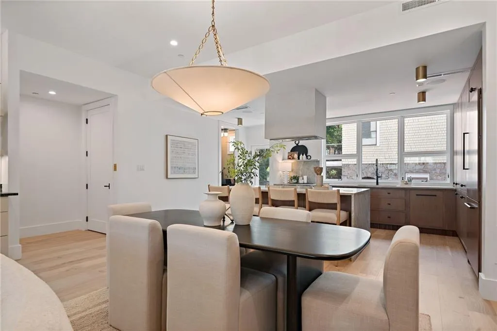 1204 Piedmont Avenue Ne Unit 2, Atlanta, Georgia 30309, 3 Bedrooms Bedrooms, ,3 BathroomsBathrooms,Residential,For Sale,1204 Piedmont Avenue Ne Unit 2,7633960