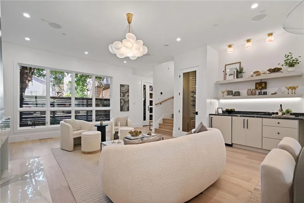 1204 Piedmont Avenue Ne Unit 2, Atlanta, Georgia 30309, 3 Bedrooms Bedrooms, ,3 BathroomsBathrooms,Residential,For Sale,1204 Piedmont Avenue Ne Unit 2,7633960