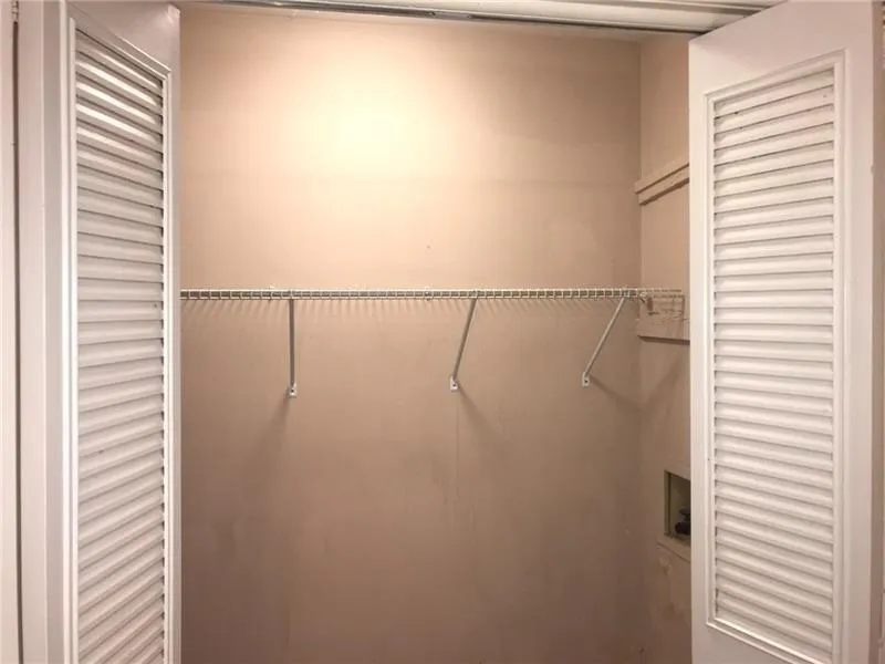 6851 Roswell Road Unit B14, Atlanta, Georgia 30328, 3 Bedrooms Bedrooms, ,2 BathroomsBathrooms,Residential,Sold,6851 Roswell Road Unit B14,6071627