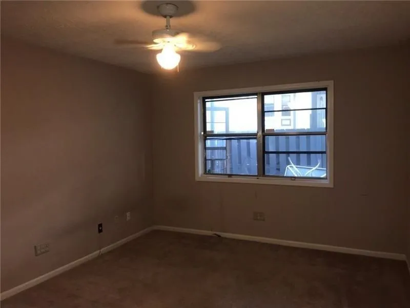 6851 Roswell Road Unit B14, Atlanta, Georgia 30328, 3 Bedrooms Bedrooms, ,2 BathroomsBathrooms,Residential,Sold,6851 Roswell Road Unit B14,6071627