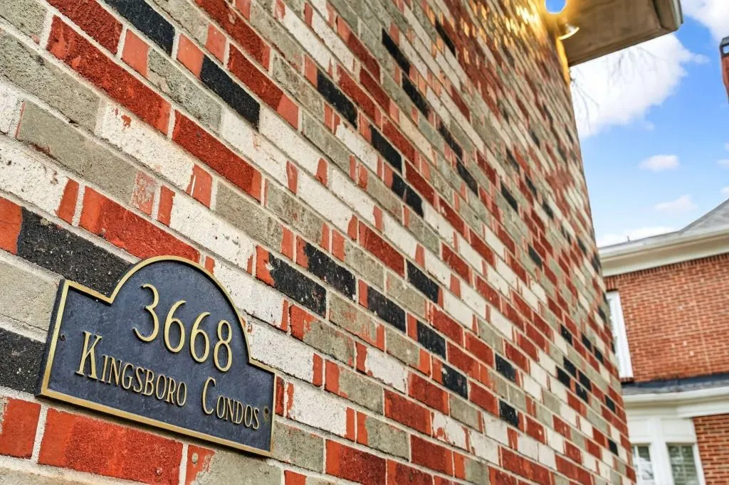 3668 Kingsboro Road Ne Unit 11, Atlanta, Georgia 30319, 2 Bedrooms Bedrooms, ,1 BathroomBathrooms,Residential,For Sale,3668 Kingsboro Road Ne Unit 11,7690203