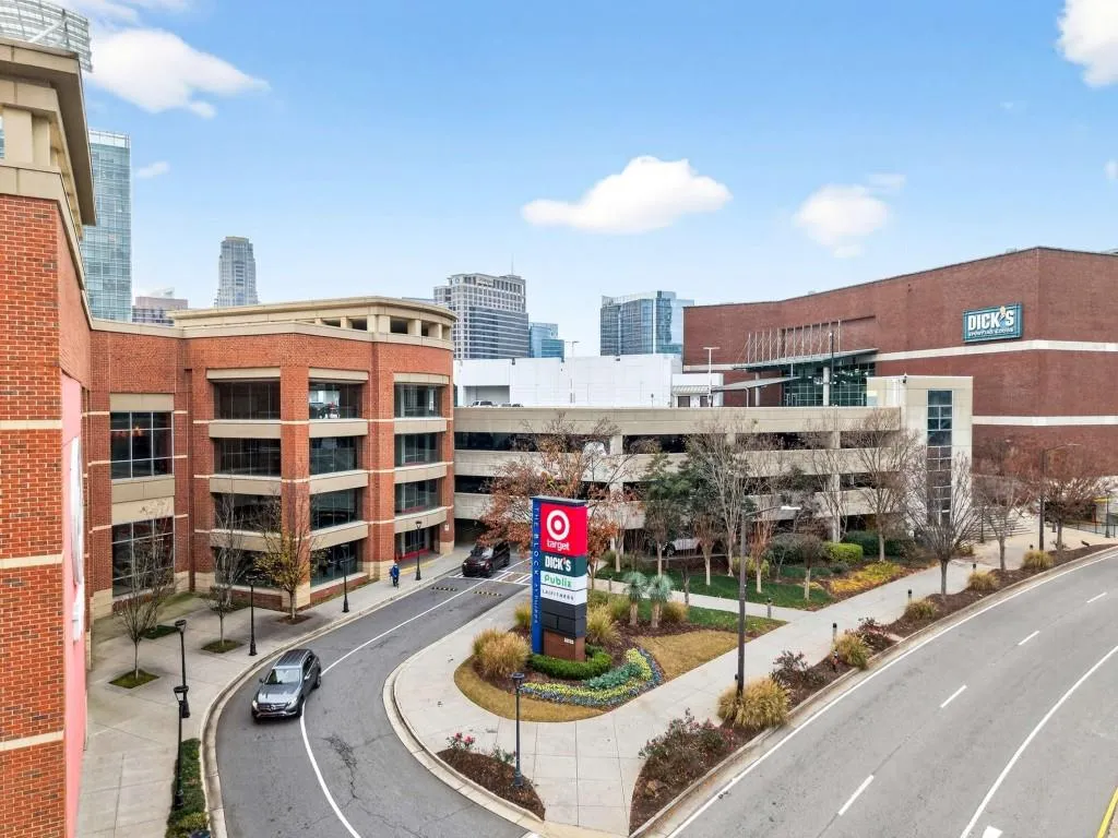 3668 Kingsboro Road Ne Unit 11, Atlanta, Georgia 30319, 2 Bedrooms Bedrooms, ,1 BathroomBathrooms,Residential,For Sale,3668 Kingsboro Road Ne Unit 11,7690203