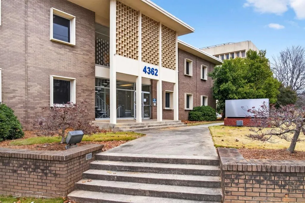 3668 Kingsboro Road Ne Unit 11, Atlanta, Georgia 30319, 2 Bedrooms Bedrooms, ,1 BathroomBathrooms,Residential,For Sale,3668 Kingsboro Road Ne Unit 11,7690203