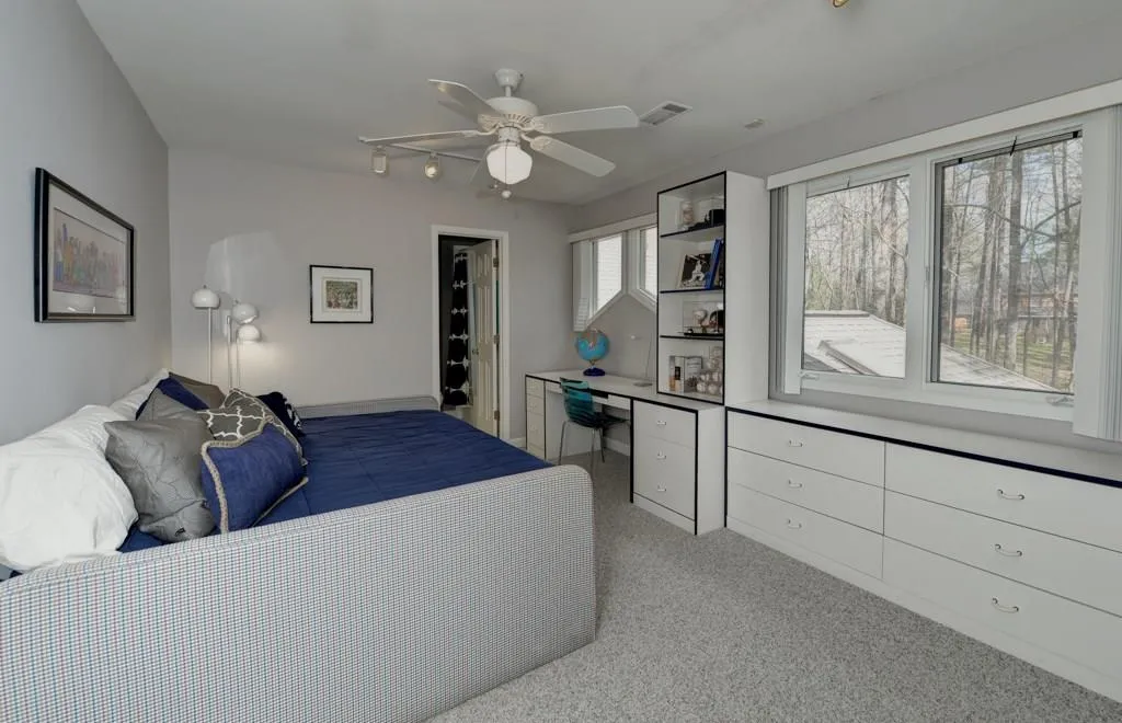 5585 Errol Place, Sandy Springs, Georgia 30327, 5 Bedrooms Bedrooms, ,4 BathroomsBathrooms,Residential,Sold,5585 Errol Place,5653617