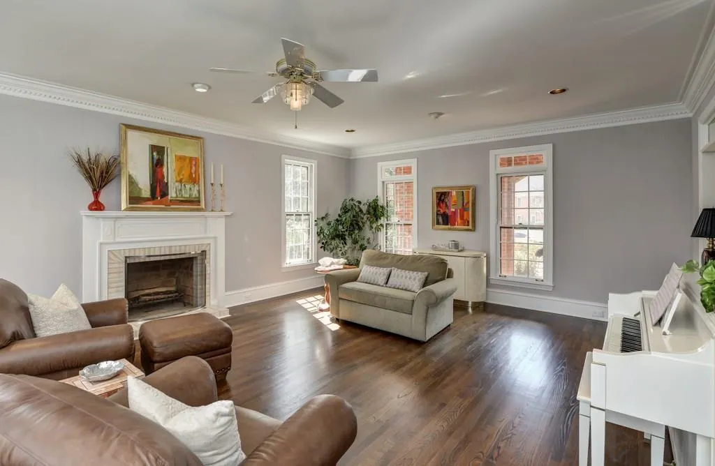 5585 Errol Place, Sandy Springs, Georgia 30327, 5 Bedrooms Bedrooms, ,4 BathroomsBathrooms,Residential,Sold,5585 Errol Place,5653617