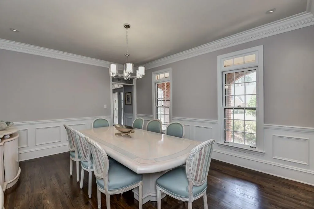 5585 Errol Place, Sandy Springs, Georgia 30327, 5 Bedrooms Bedrooms, ,4 BathroomsBathrooms,Residential,Sold,5585 Errol Place,5653617