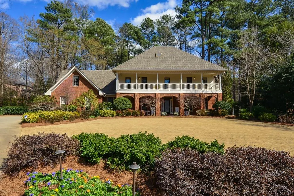 5585 Errol Place, Sandy Springs, Georgia 30327, 5 Bedrooms Bedrooms, ,4 BathroomsBathrooms,Residential,Sold,5585 Errol Place,5653617 5585 Errol Place, Sandy Springs, Georgia 30327, 5 Bedrooms Bedrooms, ,4 BathroomsBathrooms,Residential,Sold,5585 Errol Place,5653617