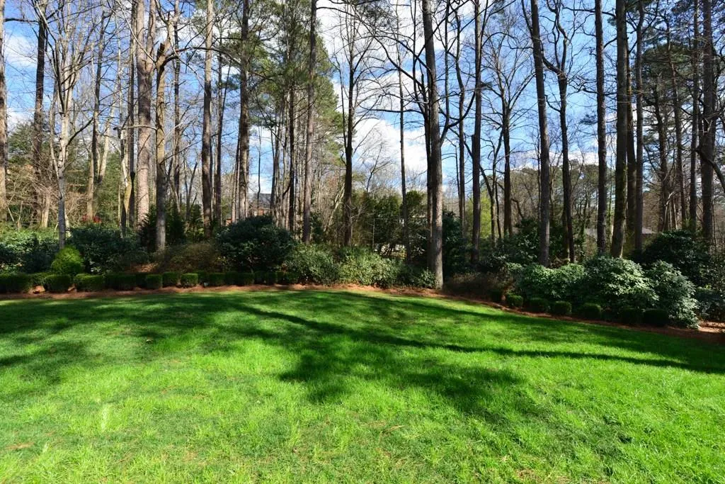 5585 Errol Place, Sandy Springs, Georgia 30327, 5 Bedrooms Bedrooms, ,4 BathroomsBathrooms,Residential,Sold,5585 Errol Place,5653617