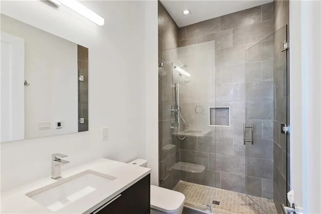3107 Peachtree Road Ne Unit 2003 Aka Ph3, Atlanta, Georgia 30305, 4 Bedrooms Bedrooms, ,3 BathroomsBathrooms,Residential,For Sale,3107 Peachtree Road Ne Unit 2003 Aka Ph3,7580269