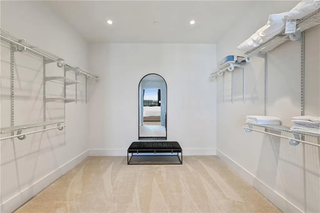 3107 Peachtree Road Ne Unit 2003 Aka Ph3, Atlanta, Georgia 30305, 4 Bedrooms Bedrooms, ,3 BathroomsBathrooms,Residential,For Sale,3107 Peachtree Road Ne Unit 2003 Aka Ph3,7580269