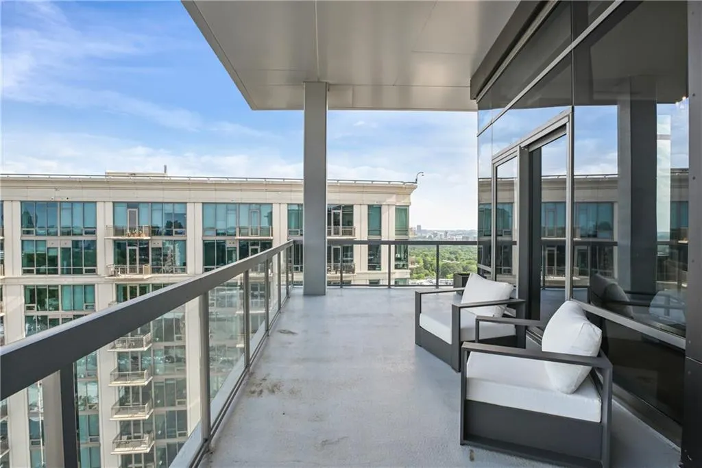 3107 Peachtree Road Ne Unit 2003 Aka Ph3, Atlanta, Georgia 30305, 4 Bedrooms Bedrooms, ,3 BathroomsBathrooms,Residential,For Sale,3107 Peachtree Road Ne Unit 2003 Aka Ph3,7580269