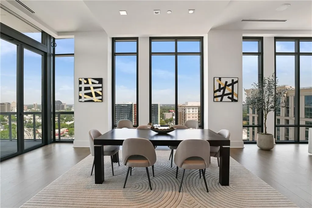 3107 Peachtree Road Ne Unit 2003 Aka Ph3, Atlanta, Georgia 30305, 4 Bedrooms Bedrooms, ,3 BathroomsBathrooms,Residential,For Sale,3107 Peachtree Road Ne Unit 2003 Aka Ph3,7580269