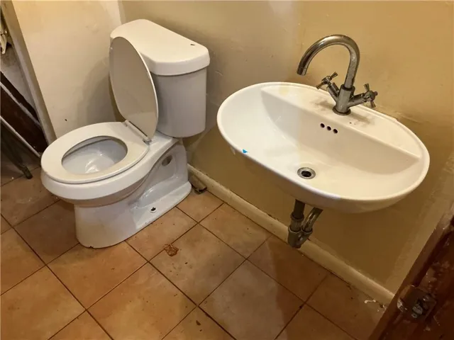 1170