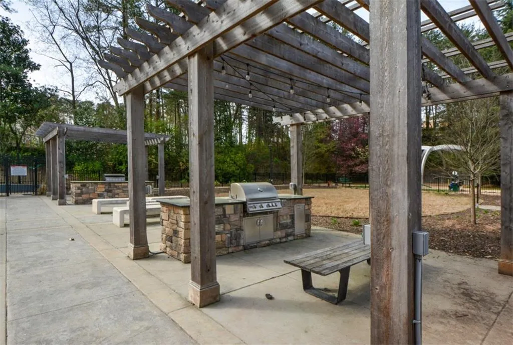 795 Hammond Drive Unit 2307, Sandy Springs, Georgia 30328, 1 Bedroom Bedrooms, ,1 BathroomBathrooms,Residential,Sold,795 Hammond Drive Unit 2307,7186139 795 Hammond Drive Unit 2307, Sandy Springs, Georgia 30328, 1 Bedroom Bedrooms, ,1 BathroomBathrooms,Residential,Sold,795 Hammond Drive Unit 2307,7186139