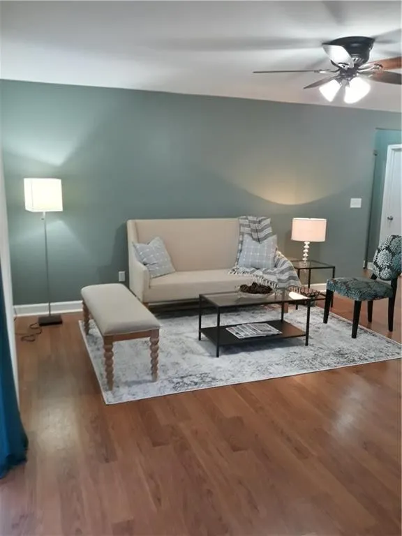 1512 Wingate Way, Sandy Springs, Georgia 30350, 2 Bedrooms Bedrooms, ,2 BathroomsBathrooms,Residential,Sold,1512 Wingate Way,6809571