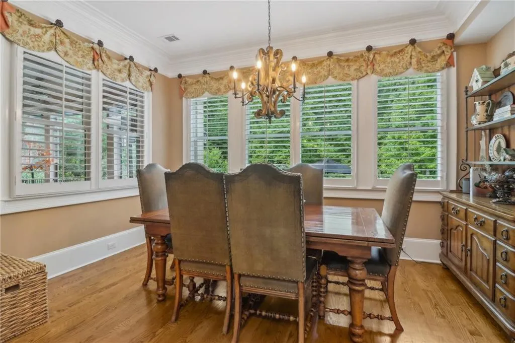 5600 Long Island Drive Nw, Sandy Springs, Georgia 30327, 6 Bedrooms Bedrooms, ,6 BathroomsBathrooms,Residential,Sold,5600 Long Island Drive Nw,7436351 5600 Long Island Drive Nw, Sandy Springs, Georgia 30327, 6 Bedrooms Bedrooms, ,6 BathroomsBathrooms,Residential,Sold,5600 Long Island Drive Nw,7436351